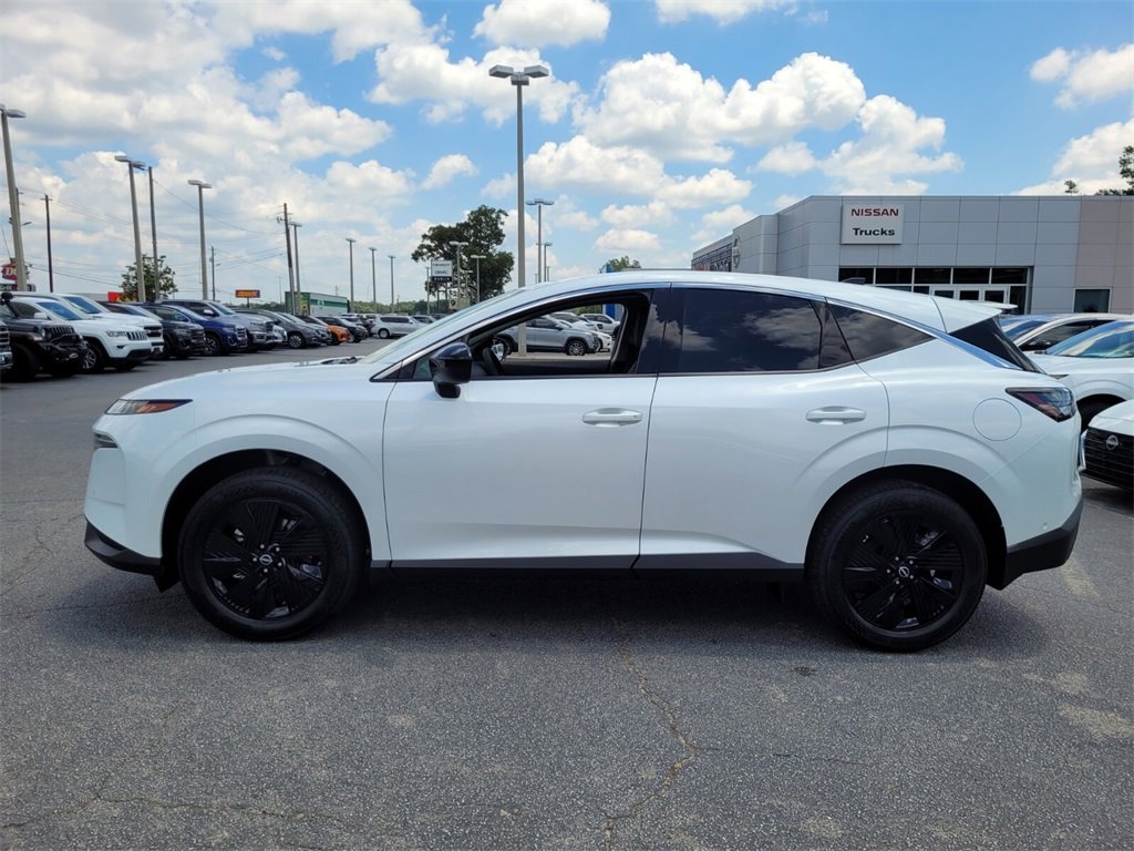 New 2025 Nissan Murano SV image 2