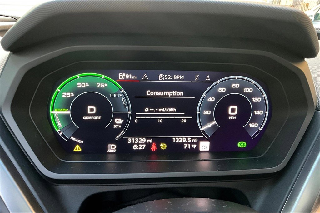 Used 2024 Audi Q4 e-tron Premium Plus image 13