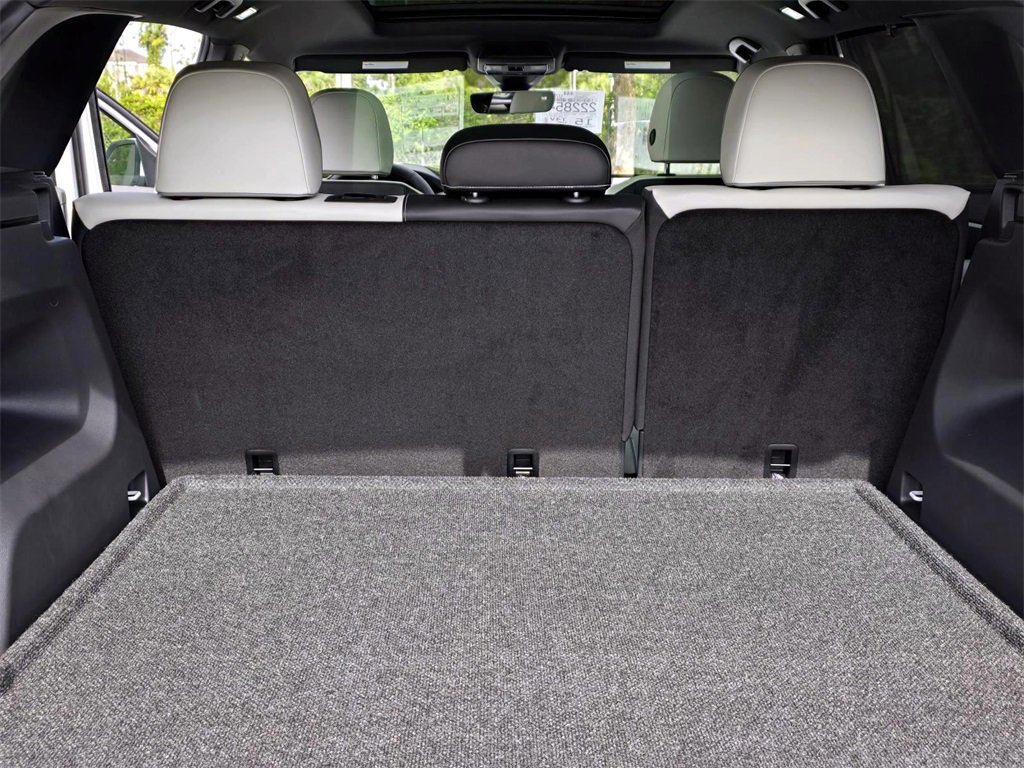 New 2025 Volkswagen Atlas Cross Sport SEL Premium R-Line image 28