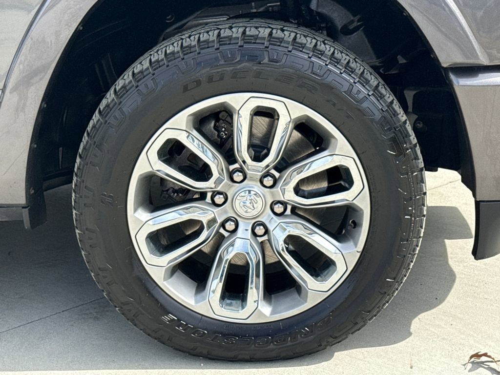 Used 2021 RAM 1500 Laramie w/ Sport Appearance Package image 11