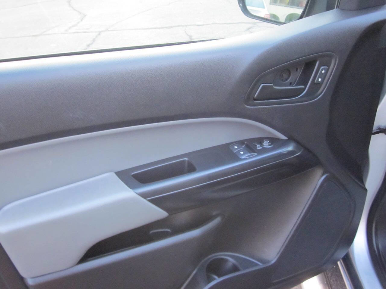 Used 2020 Chevrolet Colorado W/T w/ WT Convenience Package image 13