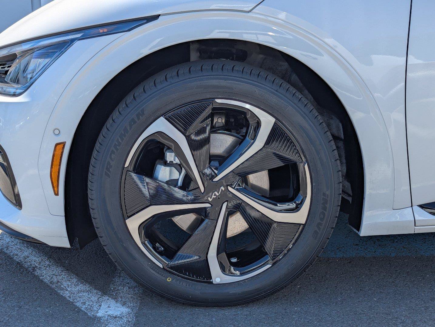 Used 2024 Kia EV6 GT-Line AWD/4WD image 44
