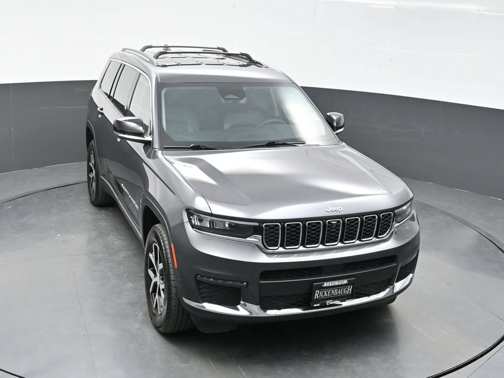Used 2023 Jeep Grand Cherokee L Limited w/ Luxury Tech Group II AWD/4WD image 30
