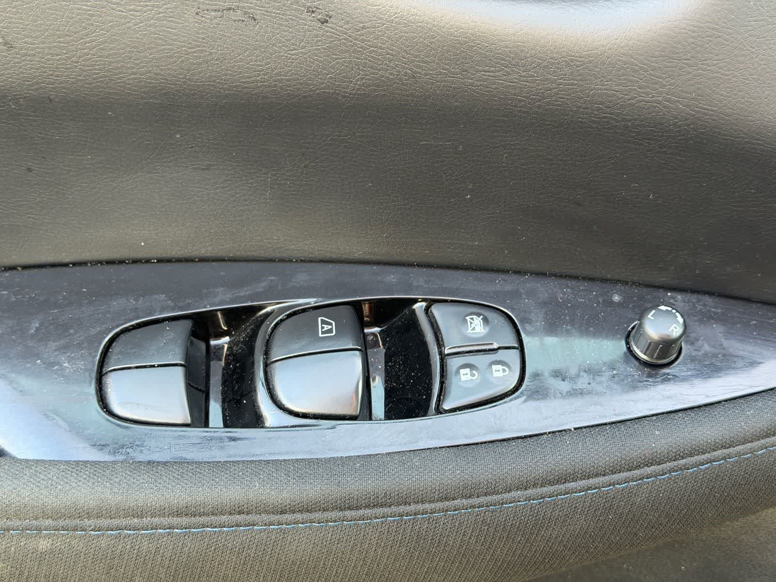 Certified 2022 Nissan Leaf SV Plus FWD image 10
