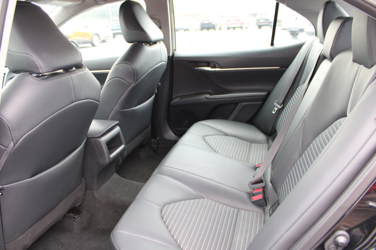 Used 2024 Toyota Camry SE image 34