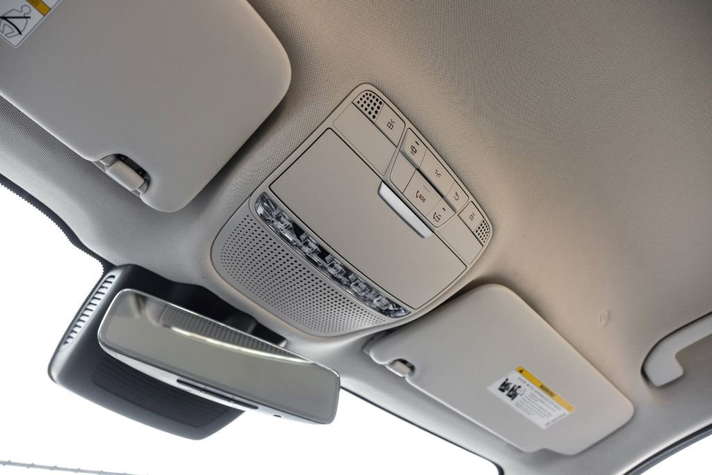 Used 2022 Mercedes-Benz GLC 300 w/ Premium Package Lite image 30