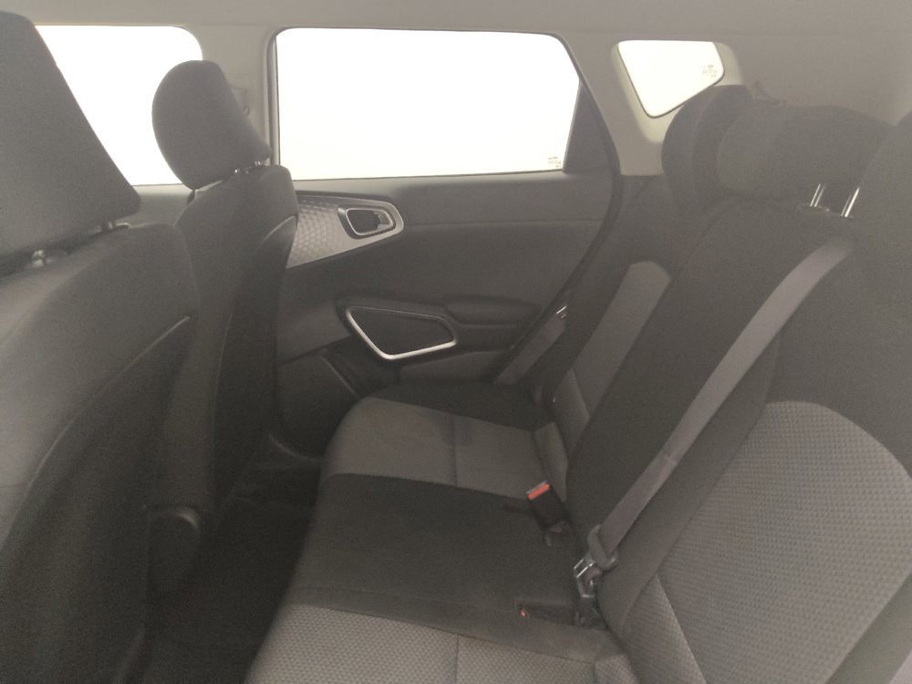 Used 2021 Kia Soul LX FWD image 18
