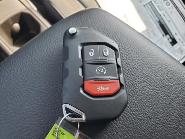 New 2025 Jeep Wrangler Sport S image 24