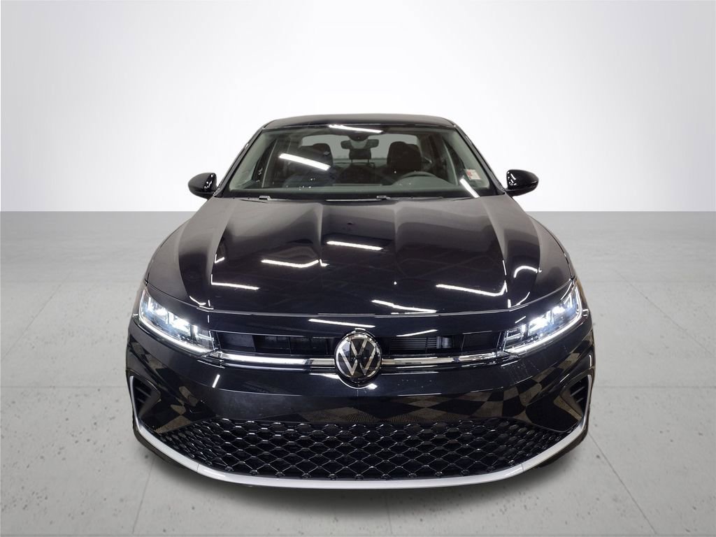 New 2025 Volkswagen Jetta SE image 3