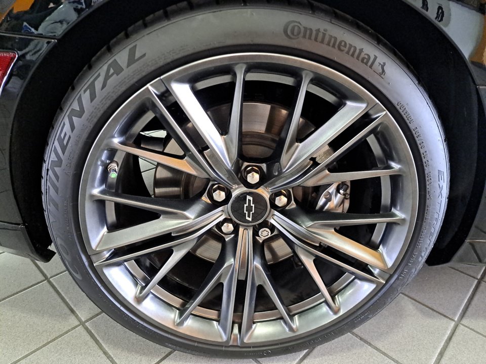 Used 2023 Chevrolet Camaro ZL1 RWD image 18