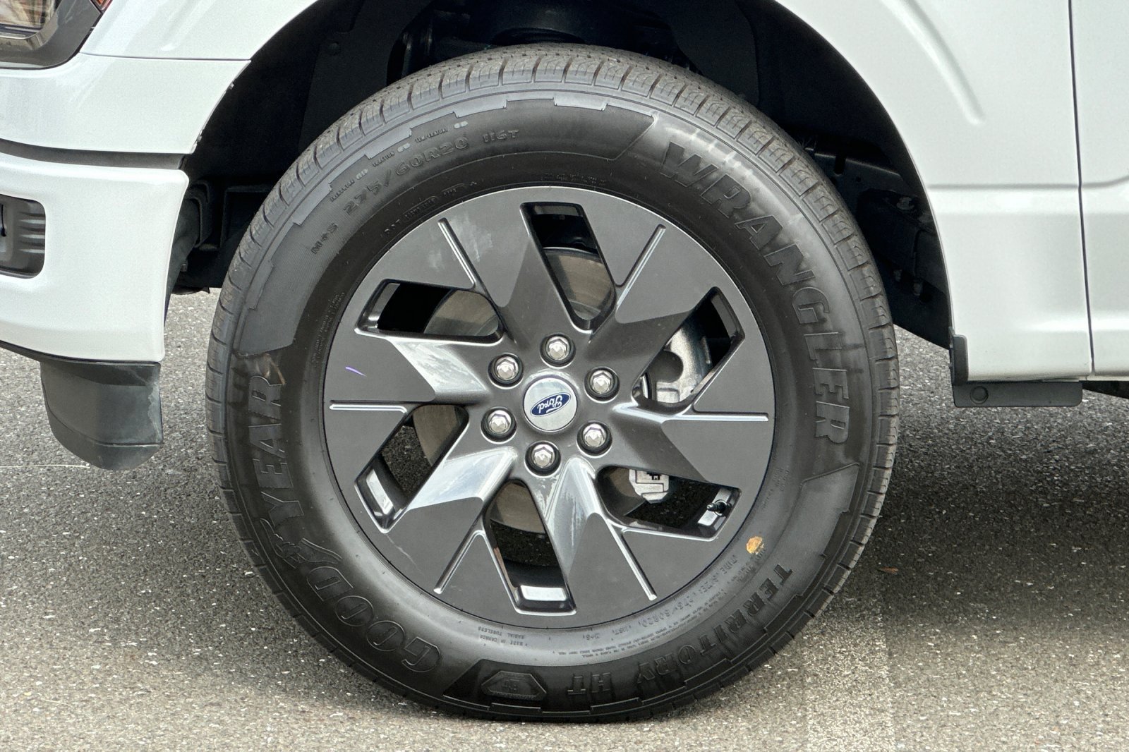 Used 2025 Ford F150 STX w/ Equipment Group 200A AWD/4WD image 22