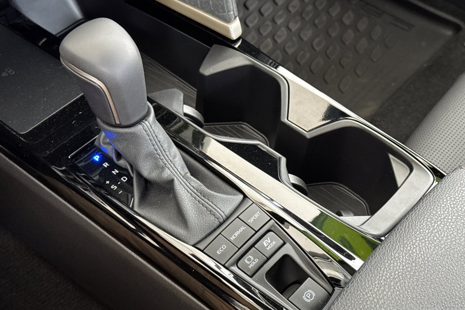 New 2026 Toyota Camry XLE w/ Premium Plus Package FWD image 18