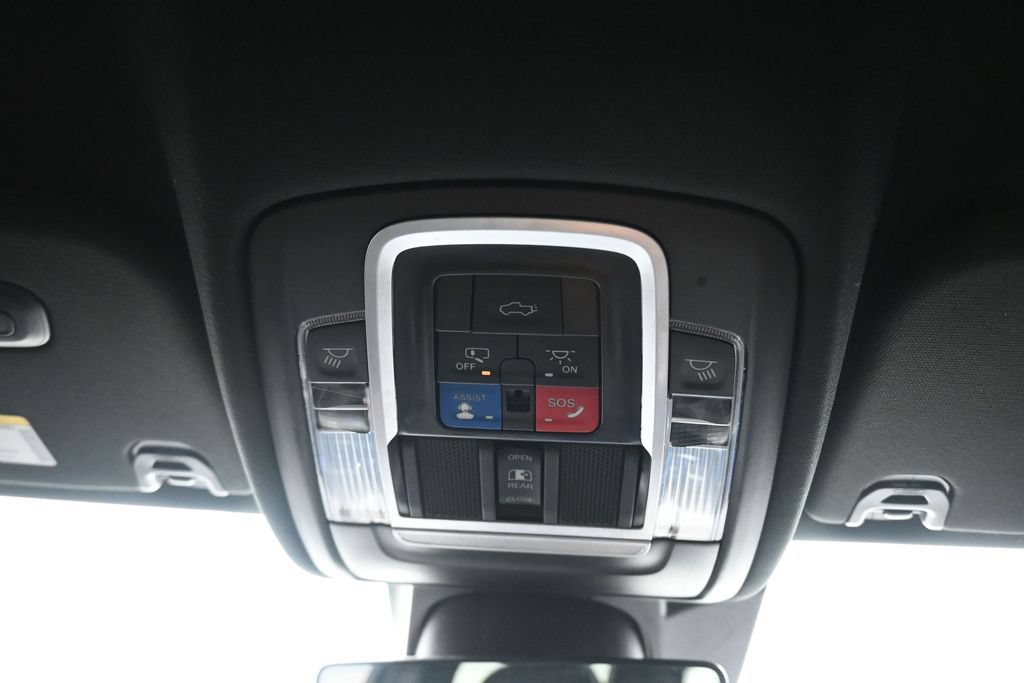 Used 2022 RAM 1500 Limited AWD/4WD image 24