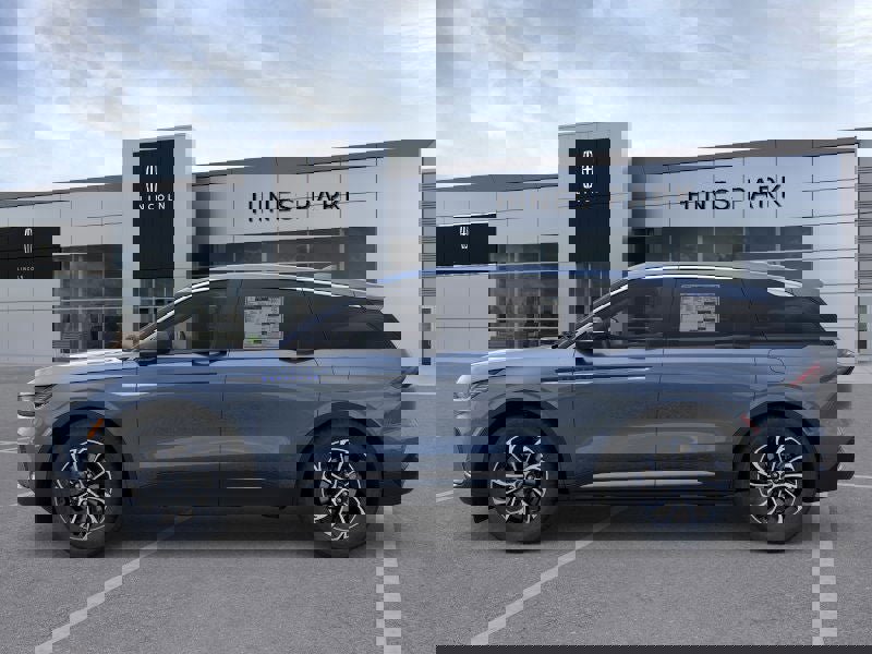 New 2025 Lincoln Nautilus Premier w/ Equipment Group 102A image 3