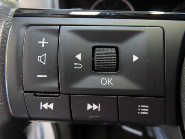 Used 2023 Nissan Rogue SV image 21