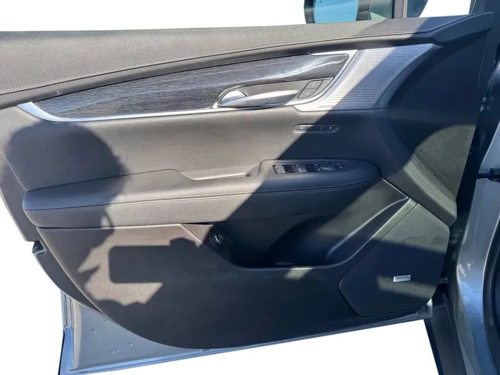 Used 2023 Cadillac XT5 Premium Luxury AWD/4WD image 12