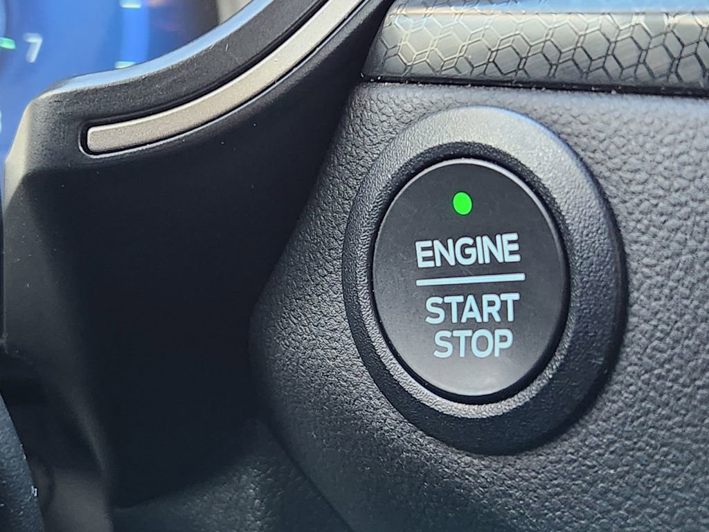 Used 2022 Ford Escape SEL w/ SEL Stealth AWD Package image 22