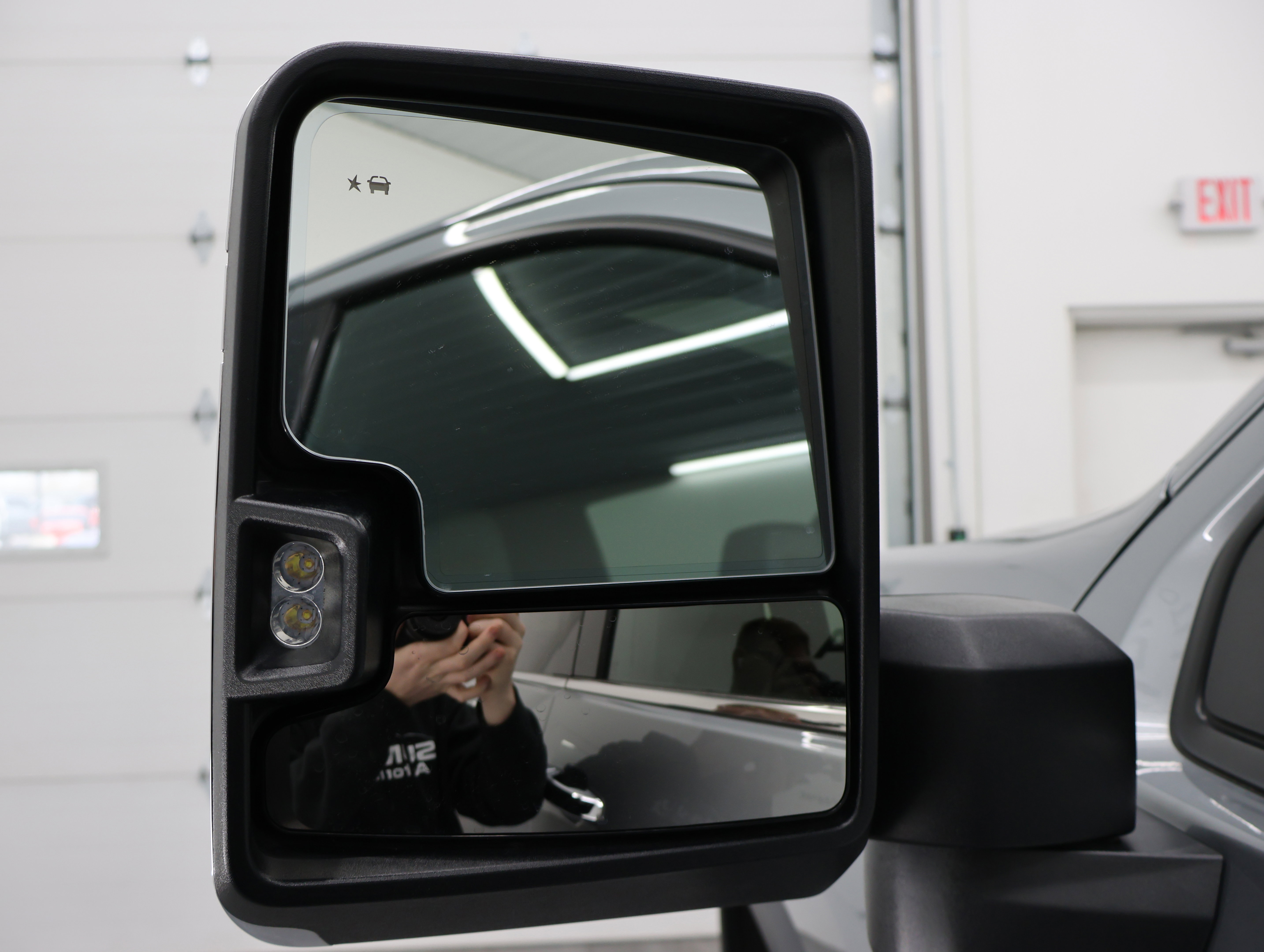 Used 2024 Chevrolet Silverado 3500 High Country w/ High Country Premium Package AWD/4WD image 49