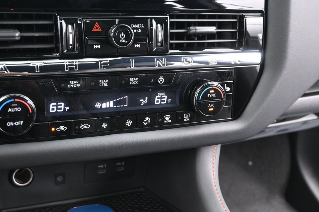 New 2026 Nissan Pathfinder Rock Creek w/ Rock Creek Premium Package AWD/4WD image 11