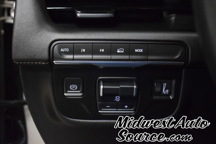 Used 2023 Cadillac Escalade ESV Sport w/ LPO, Illumination Package image 16