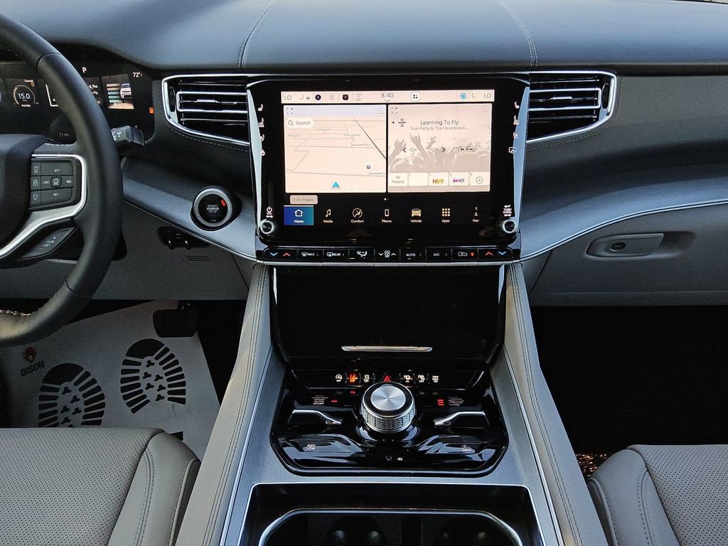 New 2026 Jeep Grand Wagoneer L Limited AWD/4WD image 11