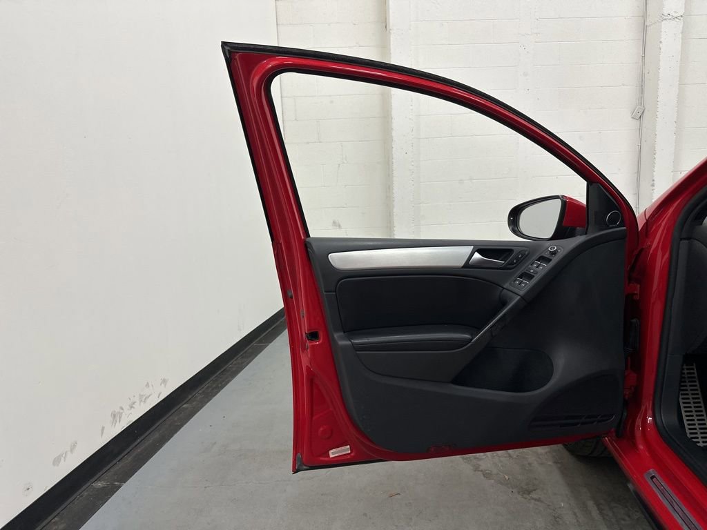 Used 2012 Volkswagen GTI 4-Door image 28