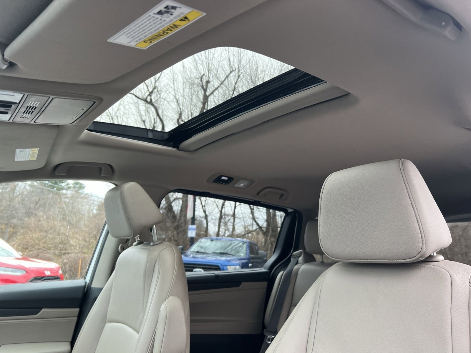 Used 2023 Honda Odyssey EX-L image 23