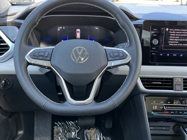 New 2026 Volkswagen Taos SE AWD/4WD image 17