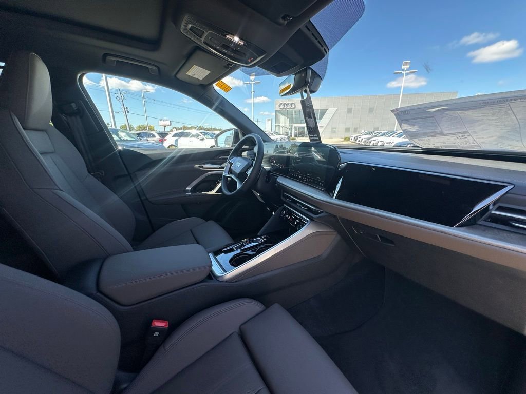 New 2025 Audi Q5 Premium Plus image 26