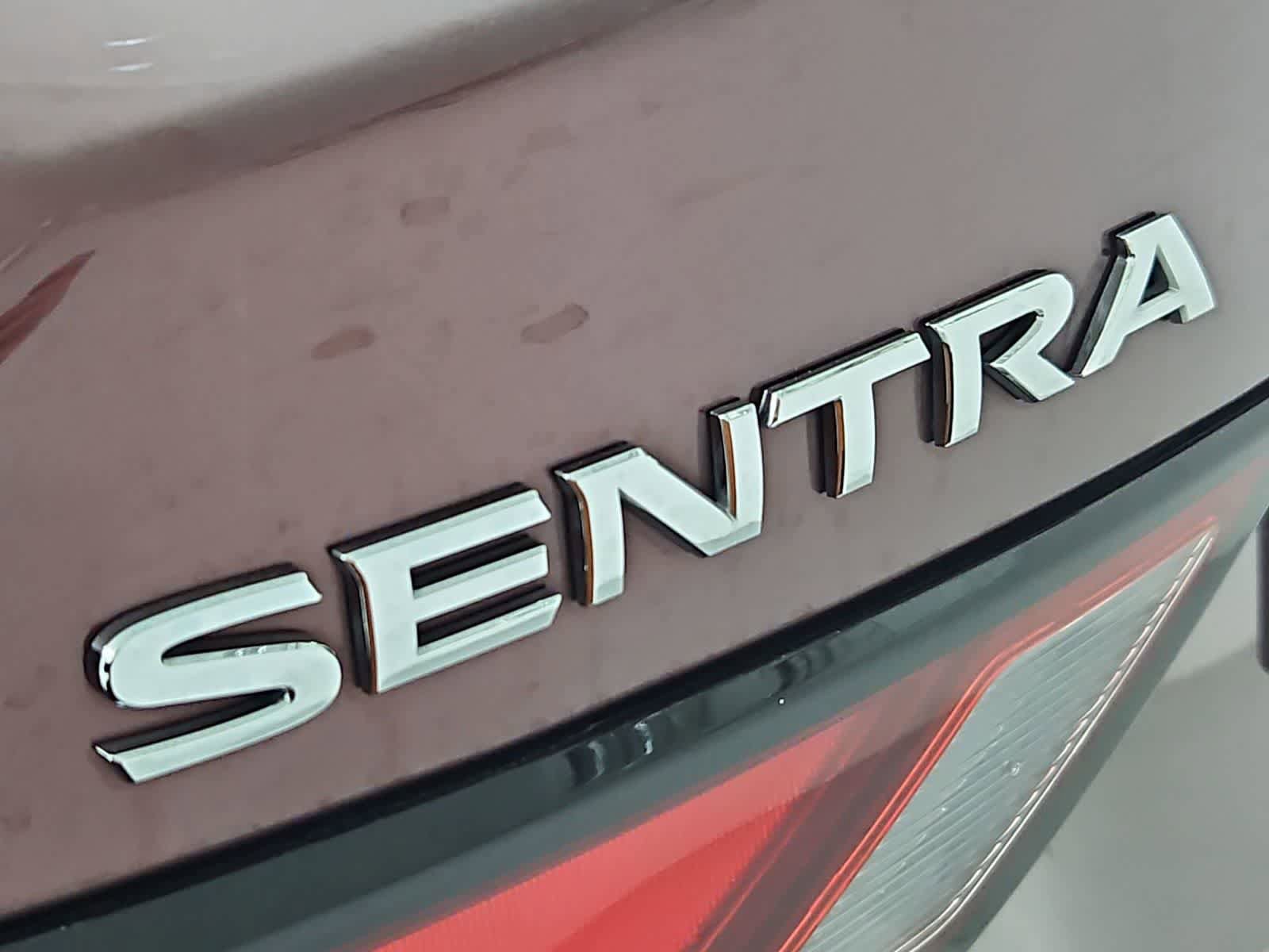 Used 2024 Nissan Sentra SV FWD image 11