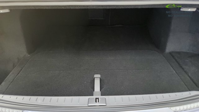 Used 2025 Lucid Air Pure RWD image 29