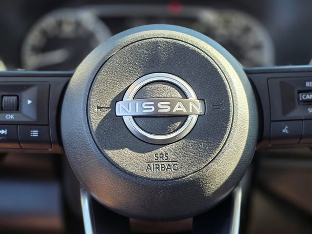 Used 2023 Nissan Pathfinder S image 23