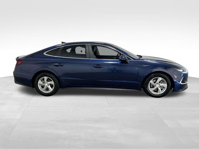 Used 2022 Hyundai Sonata SE FWD image 2