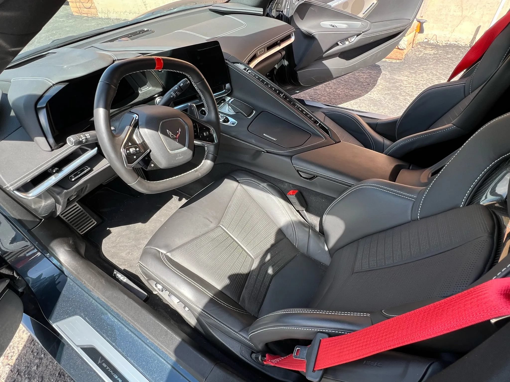 Used 2021 Chevrolet Corvette Stingray Preferred Cpe w/ Z51 Performance Package RWD image 16