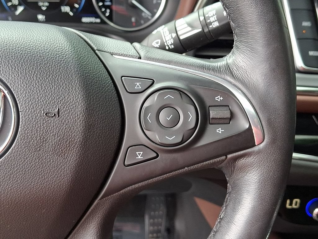 Used 2021 Buick Enclave Avenir w/ Avenir Technology Package AWD/4WD image 23