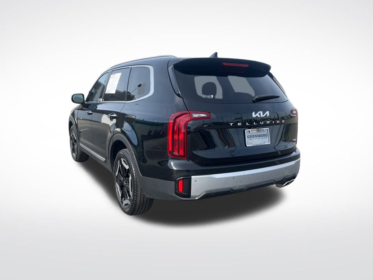 Used 2023 Kia Telluride S image 3