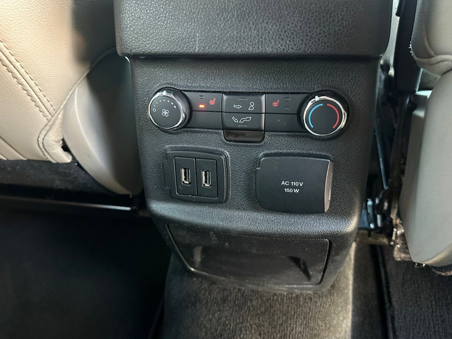 Used 2018 Ford Explorer Limited image 39