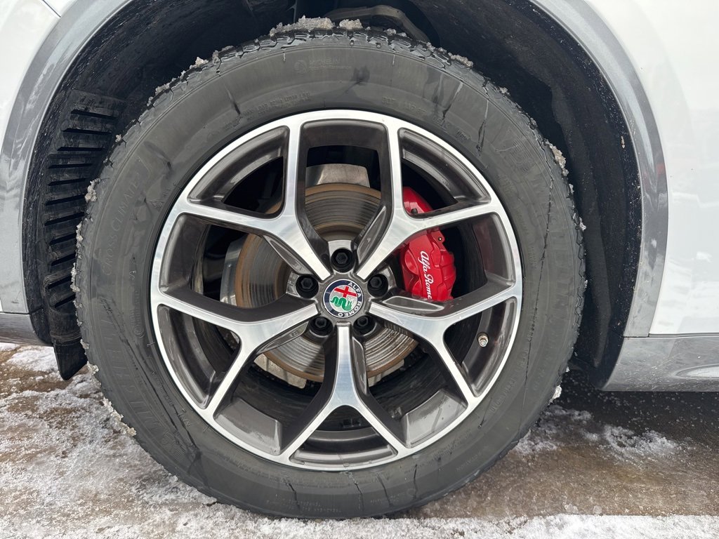 Used 2023 Alfa Romeo Stelvio Ti image 22