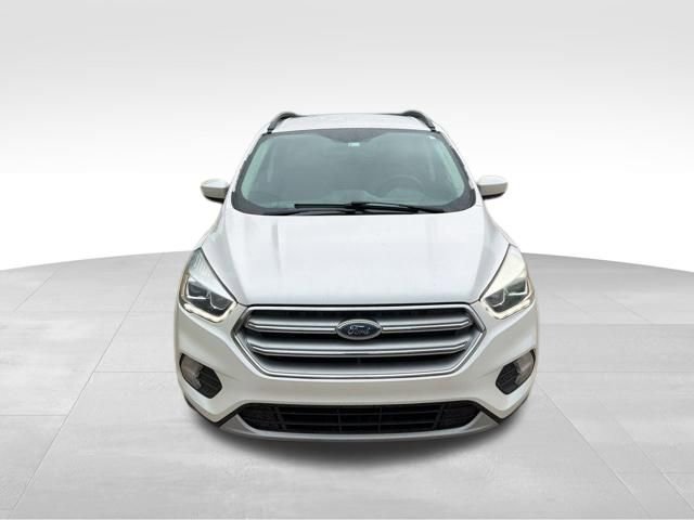 Used 2017 Ford Escape SE w/ Equipment Group 201A FWD image 9