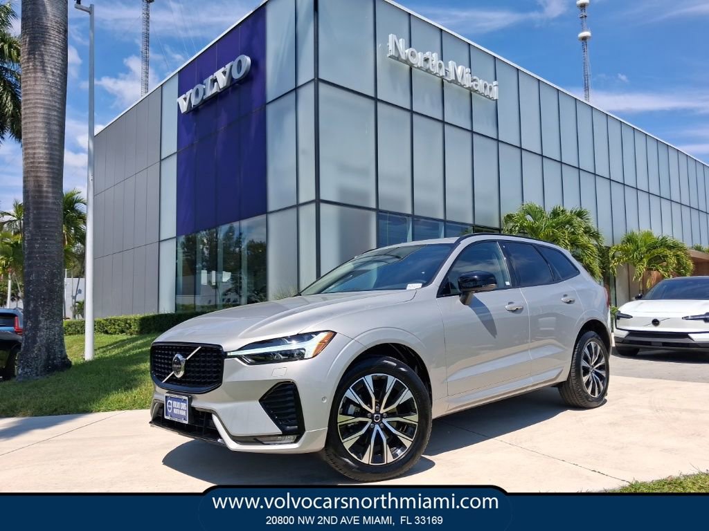 Used 2025 Volvo XC60 B5 Plus image 1