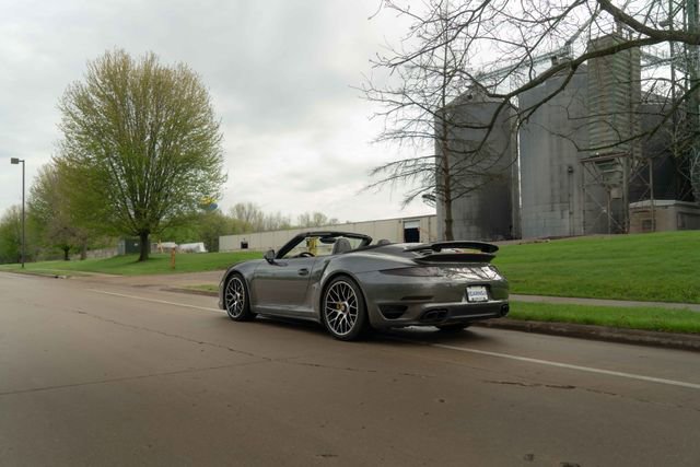 Used 2015 Porsche 911 Turbo S w/ High-end Infotainment Package AWD/4WD image 35
