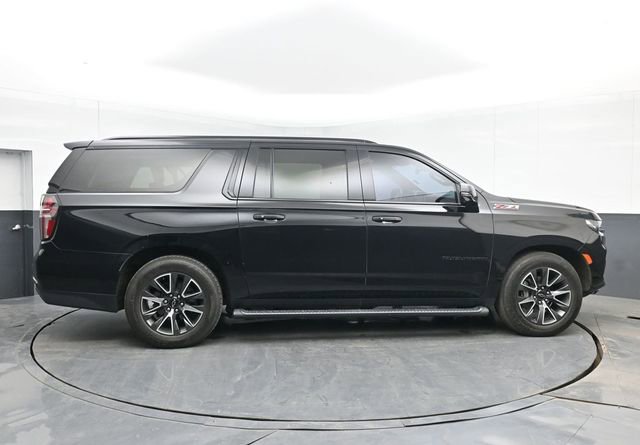 Used 2021 Chevrolet Suburban Z71 w/ Z71 Off-Road Package AWD/4WD image 15