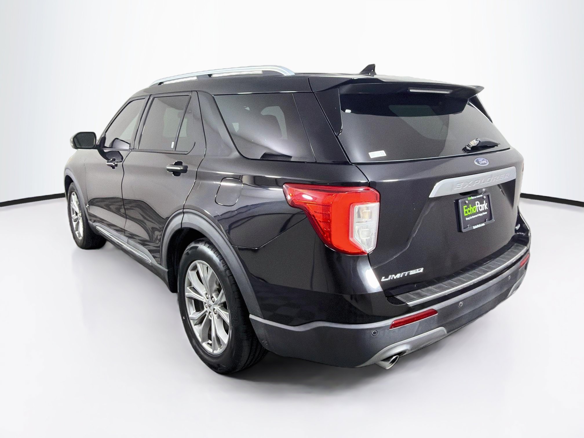 Used 2020 Ford Explorer Limited RWD image 5