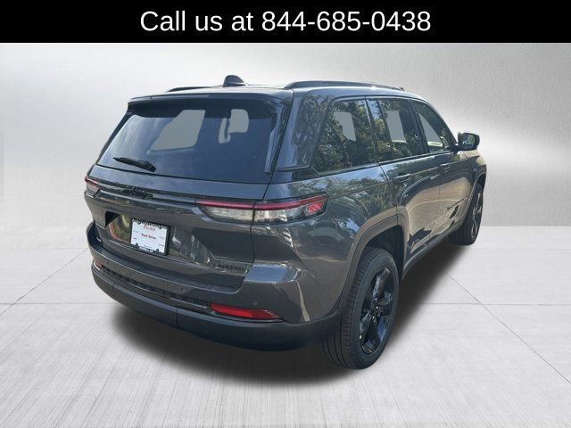 New 2025 Jeep Grand Cherokee Limited w/ Black Appearance Package image 5