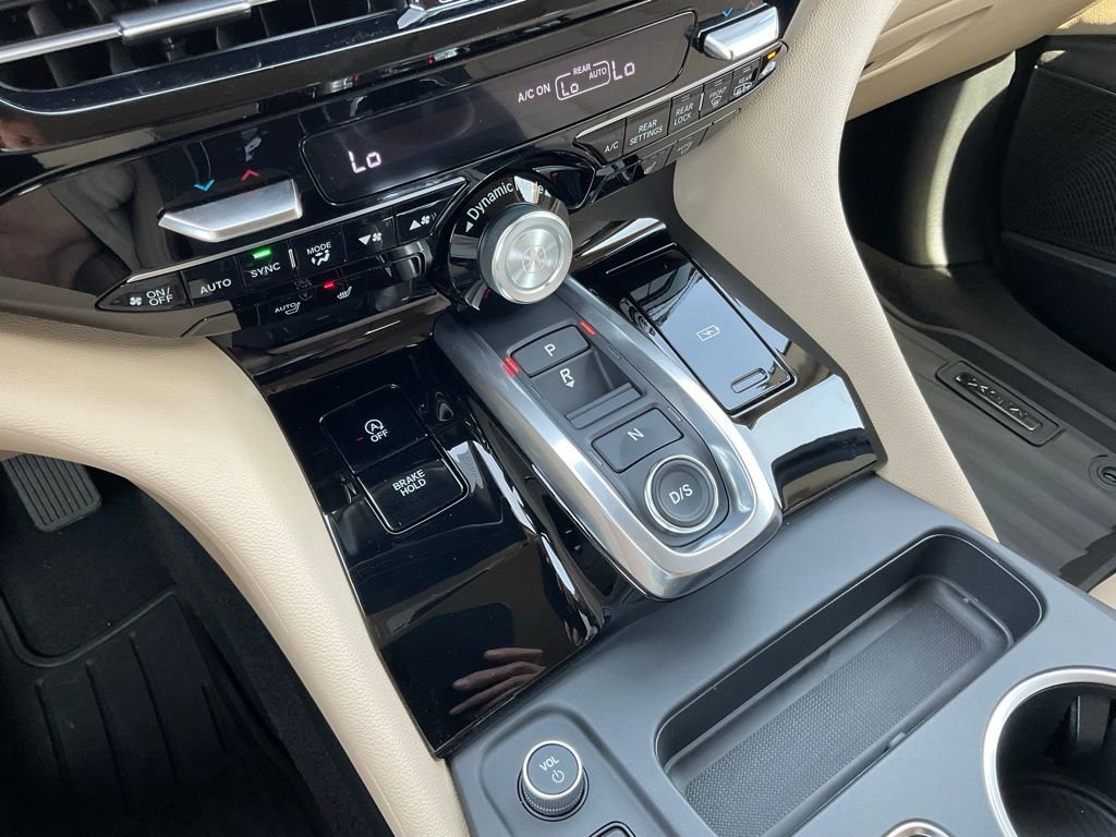 Certified 2026 Acura MDX SH-AWD image 18