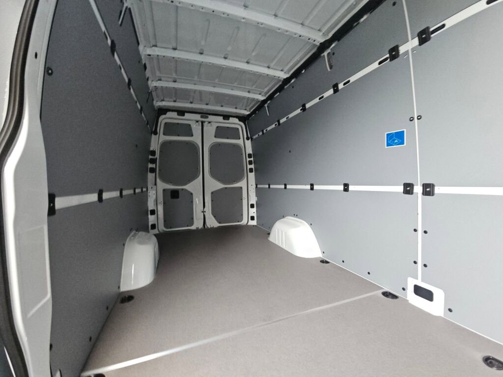 New 2025 Mercedes-Benz Sprinter 2500 image 16