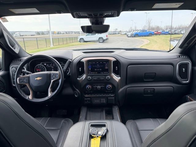 Used 2020 Chevrolet Silverado 1500 High Country w/ Technology Package image 6