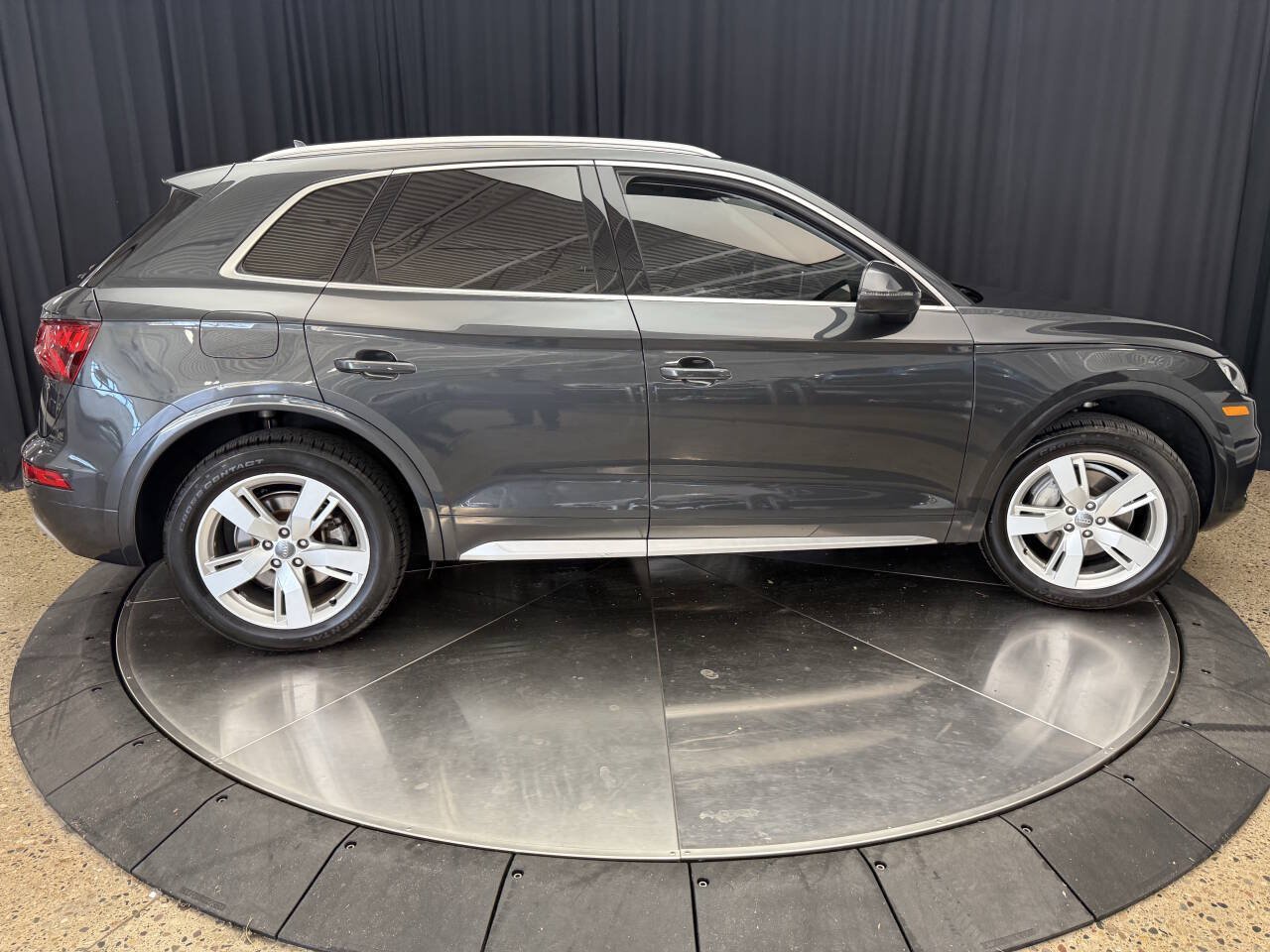 Used 2018 Audi Q5 2.0T Premium Plus w/ Premium Plus Package AWD/4WD image 9