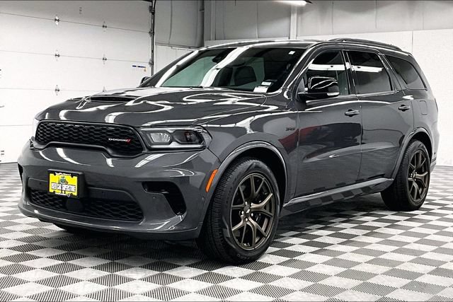 Used 2025 Dodge Durango R/T w/ Tow 'N Go Package AWD/4WD image 12