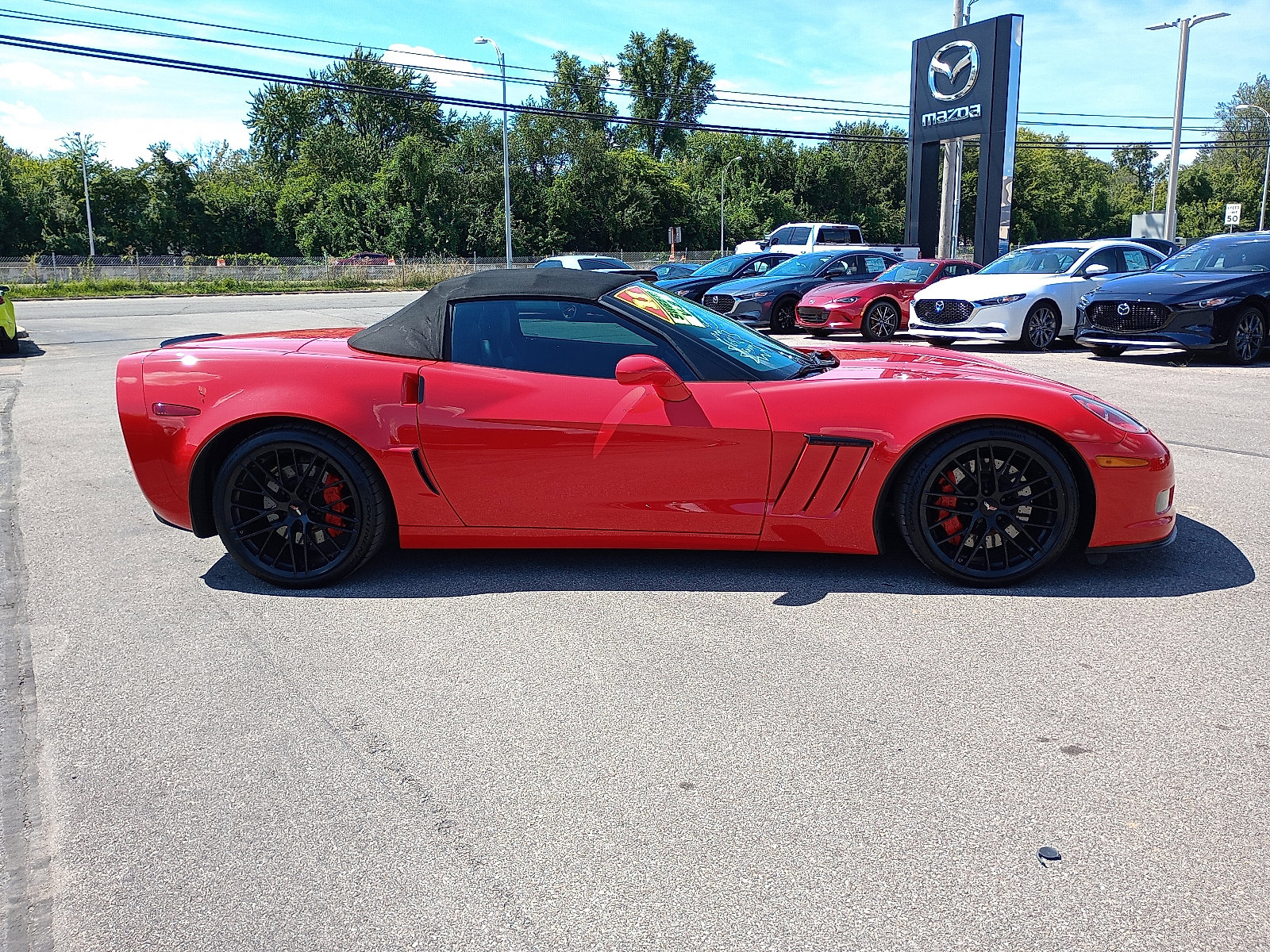 Used 2011 Chevrolet Corvette Grand Sport w/ Preferred Equipment Group image 2